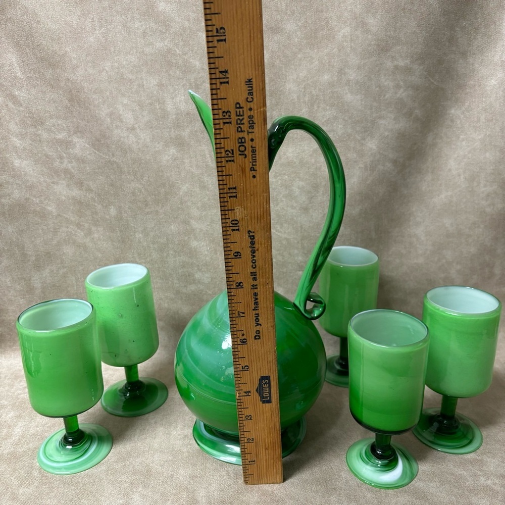 Elegant mid-century Empoli green cased handblown Italian art glass pitcher - Picture 7 of 10